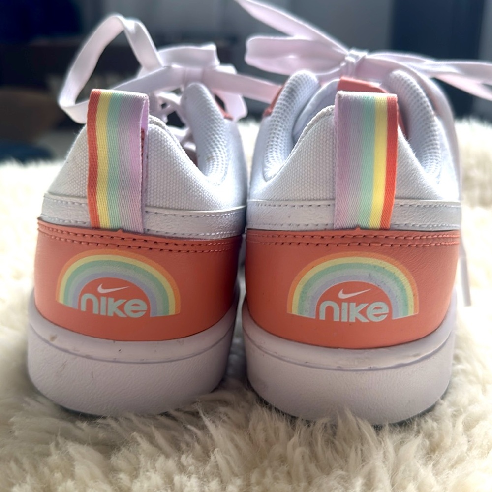 Nike Shoes - Picture 2 of 5